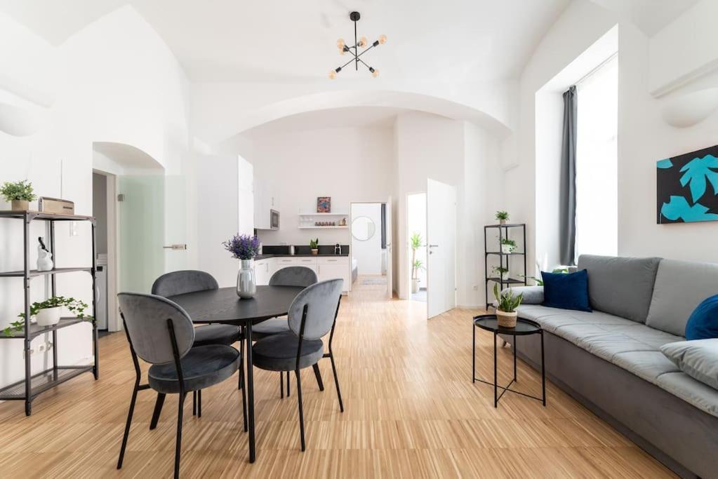 Spacious 2Br Near Attractions By Hm ウィーン エクステリア 写真