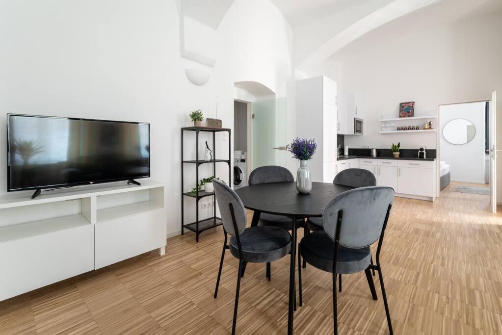 Spacious 2Br Near Attractions By Hm ウィーン エクステリア 写真